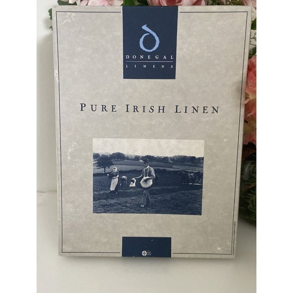 2 Vintage Donegal Pure Irish Linen Cream Guest Towels Embroidered Original Box - Picture 2 of 16